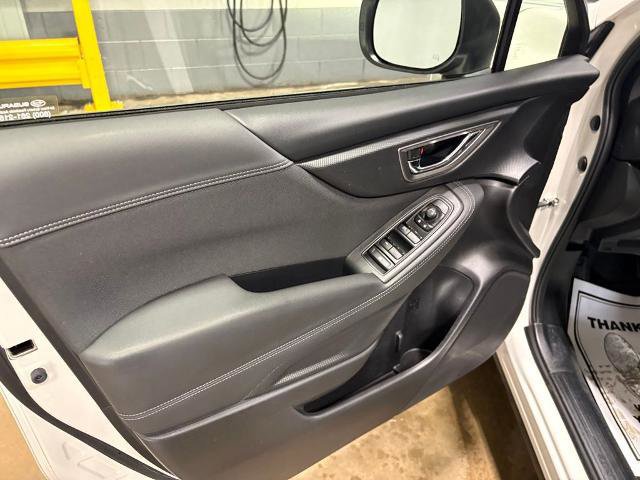 Used 2024 Subaru Forester Premium AWD/4WD image 25