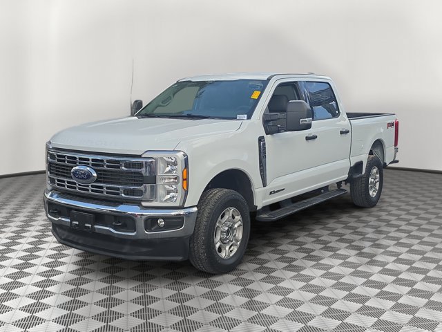 Certified 2025 Ford F250 XLT w/ FX4 Off-Road Package AWD/4WD image 3