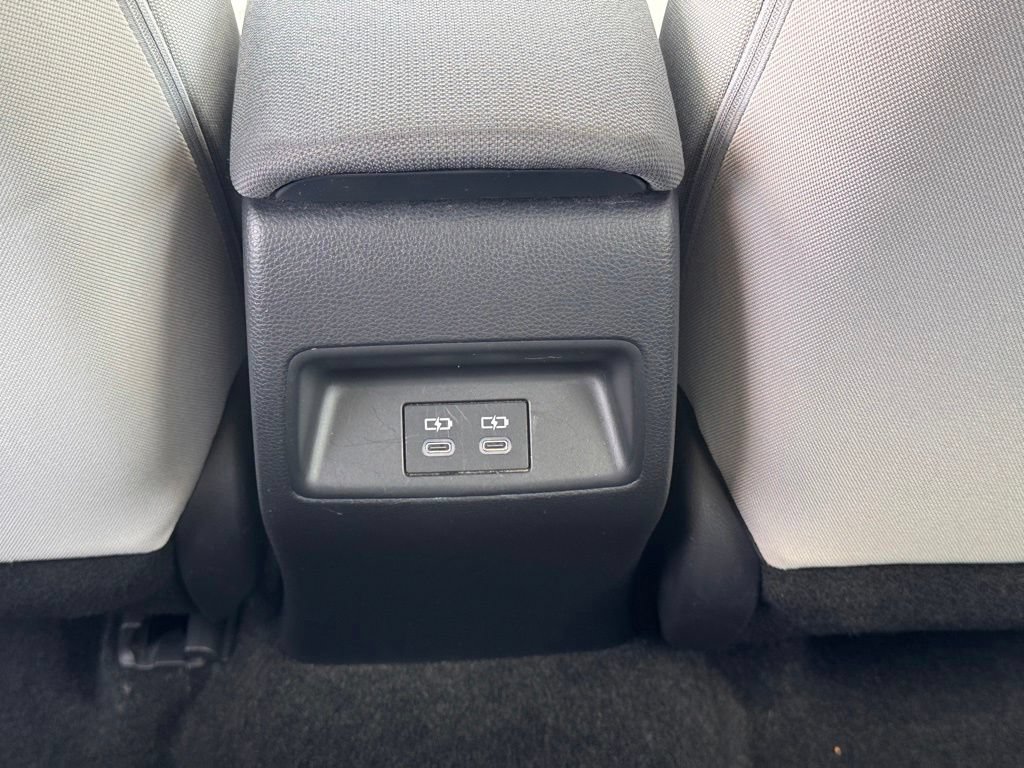 Used 2024 Toyota Corolla LE FWD image 29