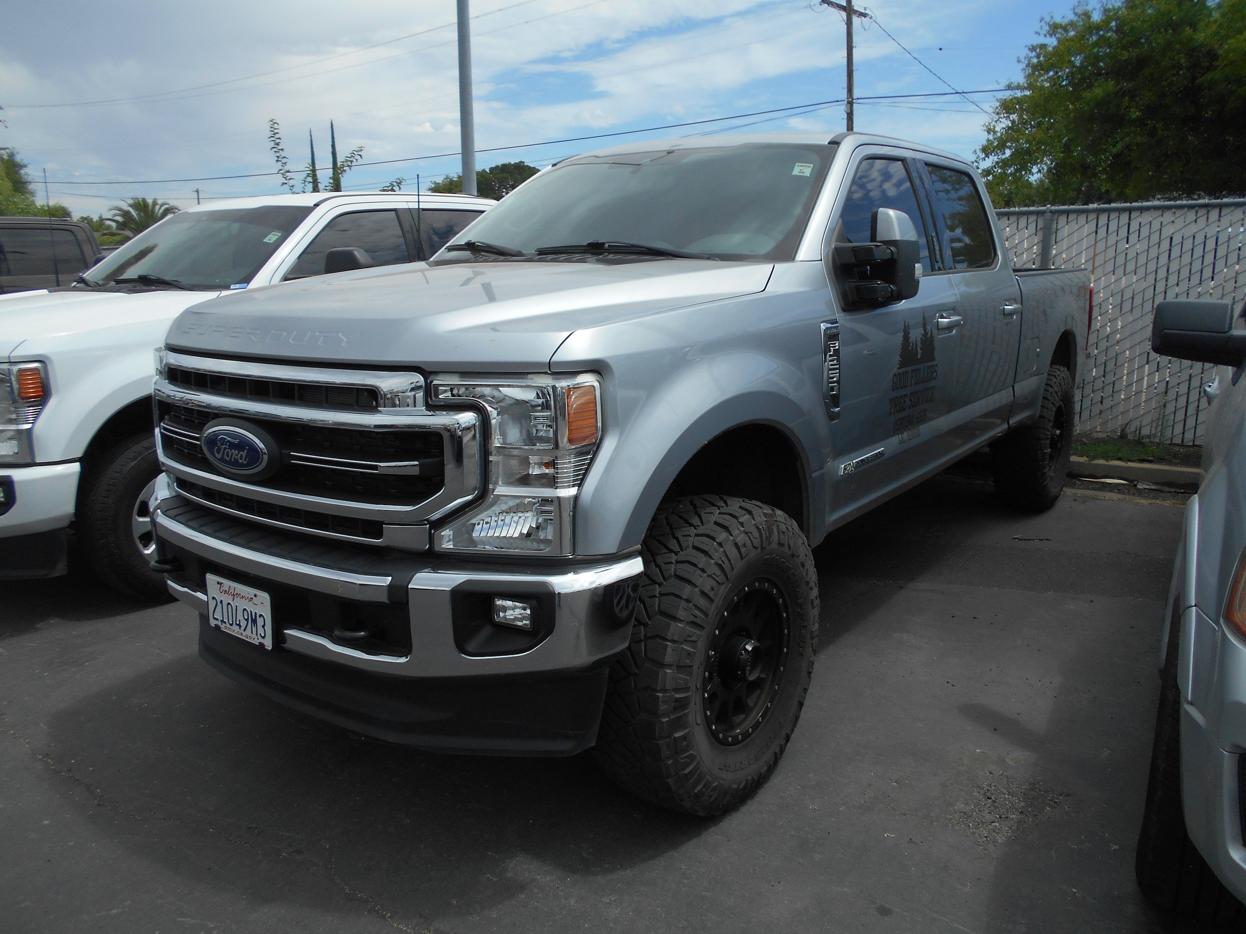 Certified 2022 Ford F250 Lariat w/ FX4 Off-Road Package AWD/4WD image 3