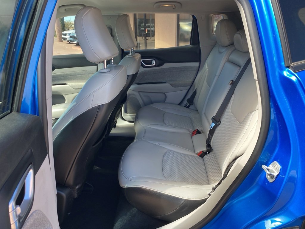 Used 2022 Jeep Compass Latitude image 16