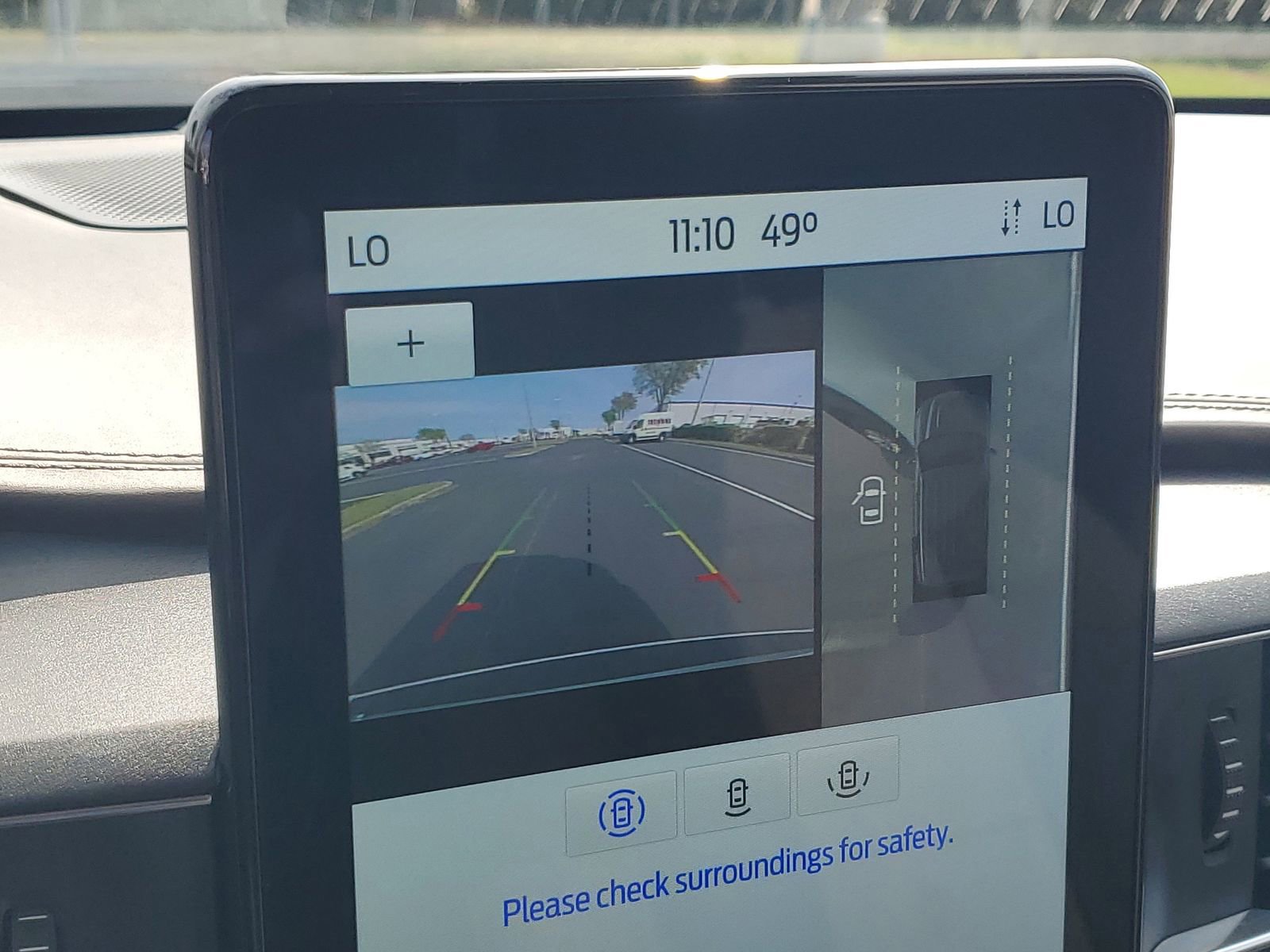 Certified 2022 Ford Explorer Platinum w/ Equipment Group 601A image 27