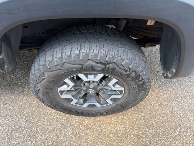 Used 2020 Toyota Tacoma TRD Off-Road AWD/4WD image 7