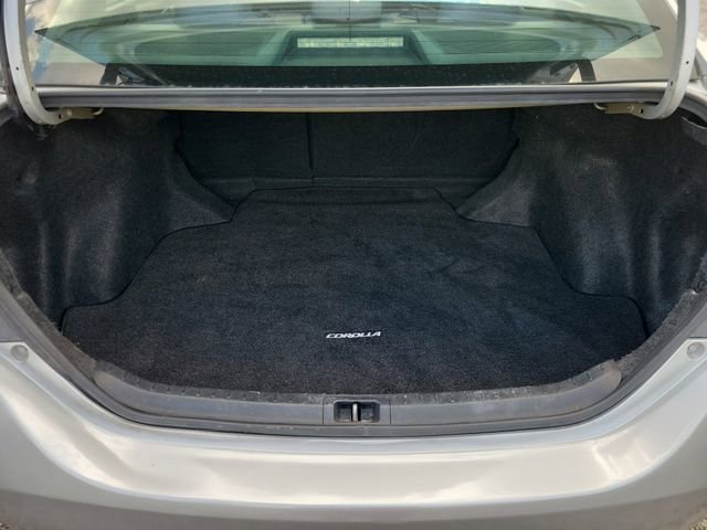 Used 2017 Toyota Corolla LE w/ LE Premium Package image 9