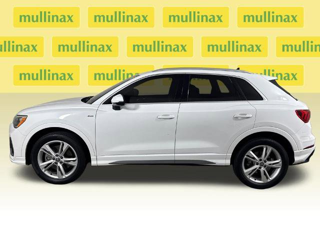 Used 2020 Audi Q3 2.0T Premium w/ Convenience Package AWD/4WD image 12
