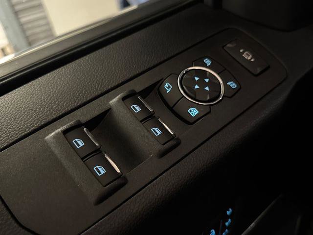 Certified 2021 Ford F250 Platinum w/ FX4 Off-Road Package image 16