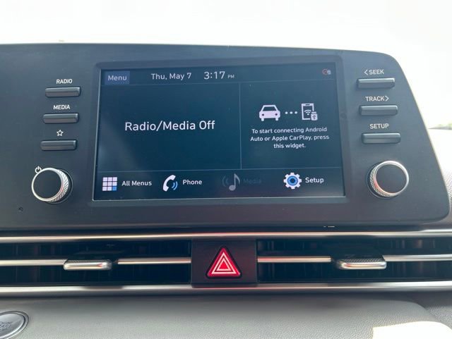 Used 2022 Hyundai Elantra SEL FWD image 17
