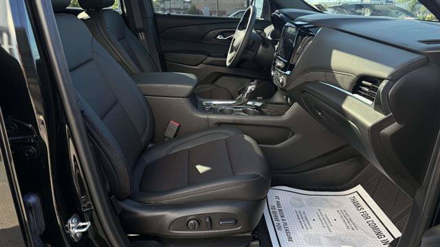 Used 2023 Chevrolet Traverse High Country w/ LPO, Floor Liner Package AWD/4WD image 26