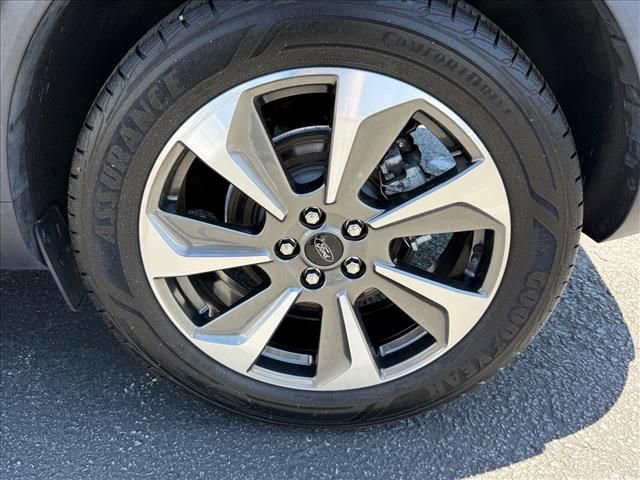 Certified 2023 Ford Escape Platinum AWD/4WD image 14