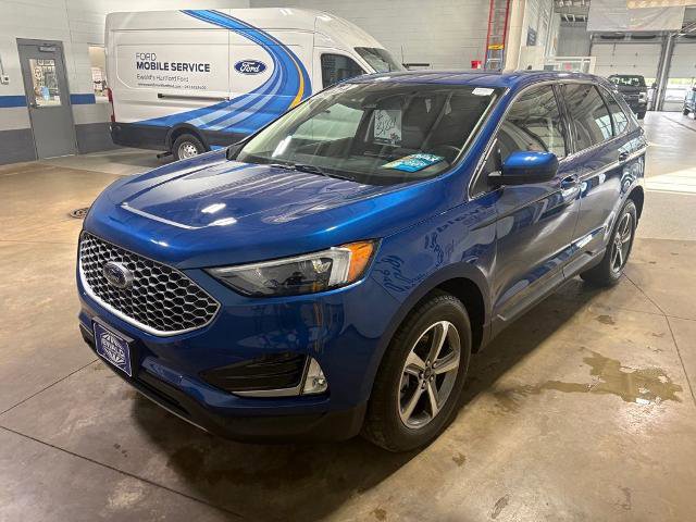 Certified 2024 Ford Edge SEL w/ Convenience Package AWD/4WD image 4