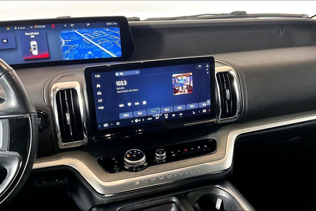 Certified 2025 Ford Expedition Platinum AWD/4WD image 5