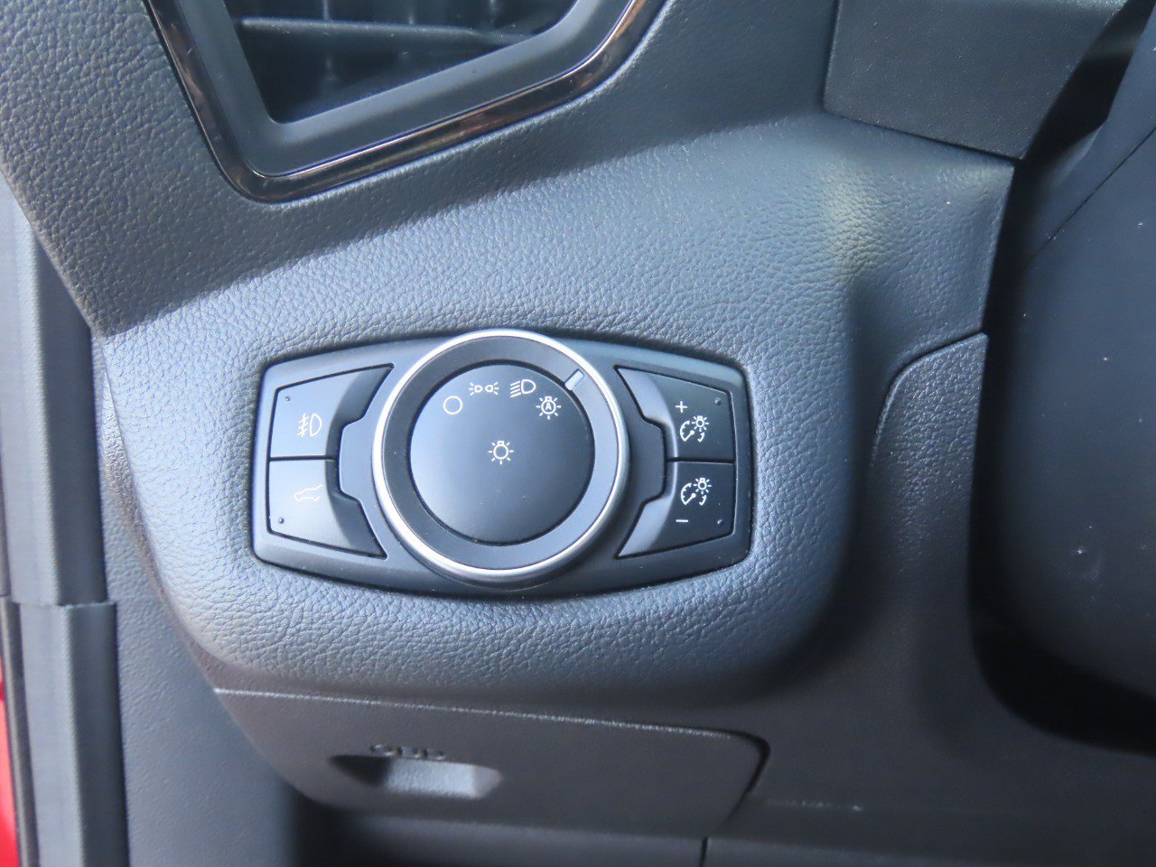 Certified 2017 Ford Escape Titanium FWD image 26