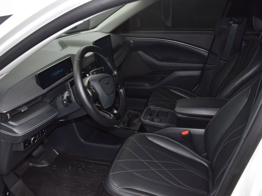 Certified 2025 Ford Mustang Mach-E Select w/ Comfort Package Lite image 8