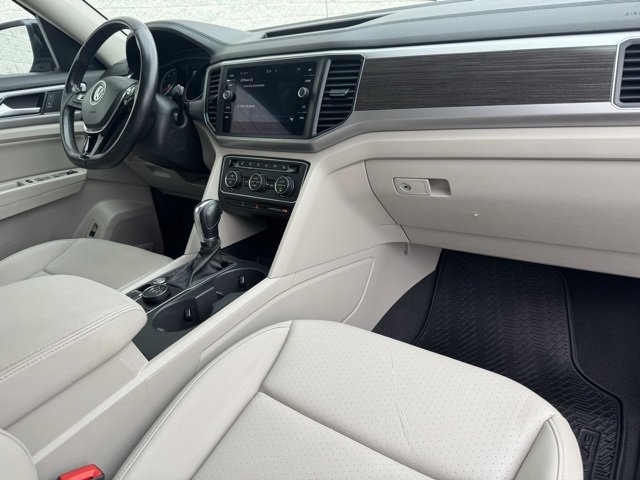Used 2019 Volkswagen Atlas SE w/ Towing Package image 18