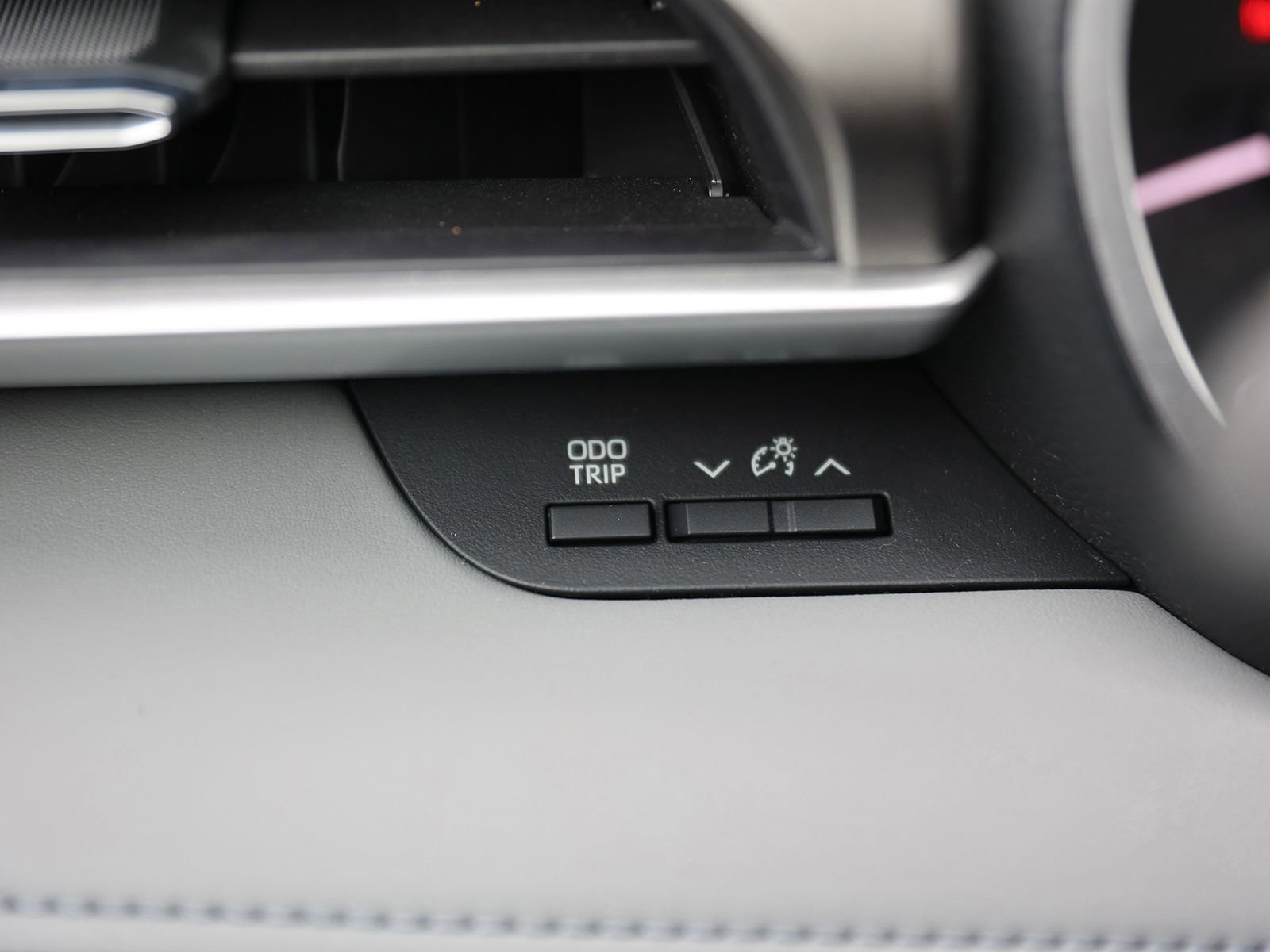 Used 2023 Toyota Highlander XLE AWD/4WD image 37