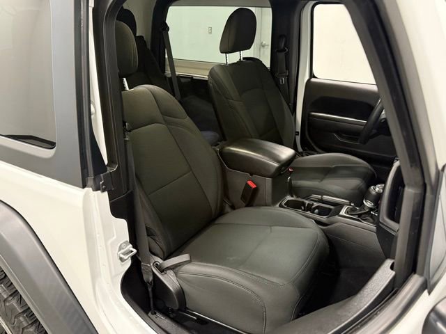 Used 2021 Jeep Wrangler Sport S image 37