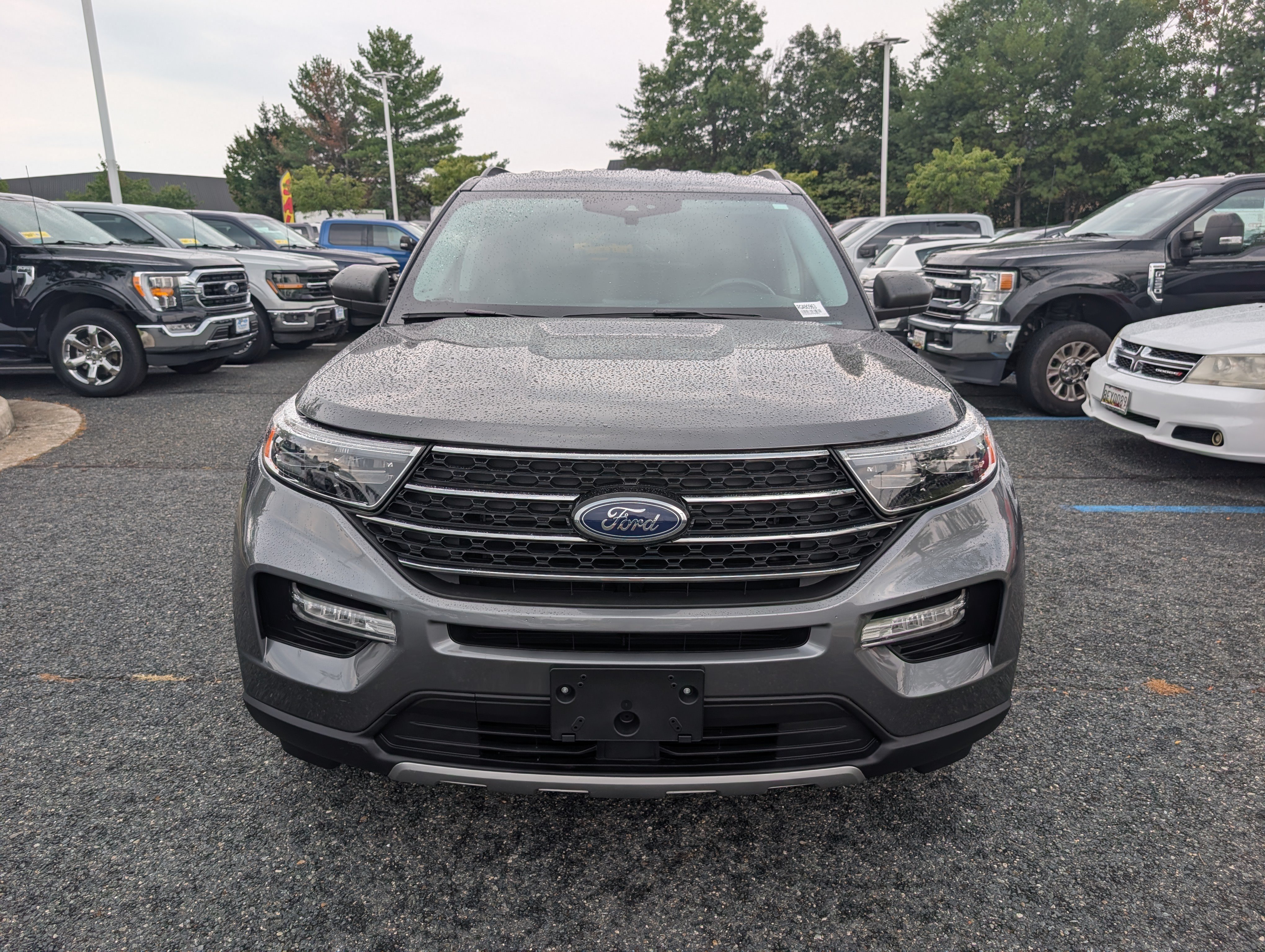 Certified 2024 Ford Explorer XLT w/ Equipment Group 202A AWD/4WD image 8