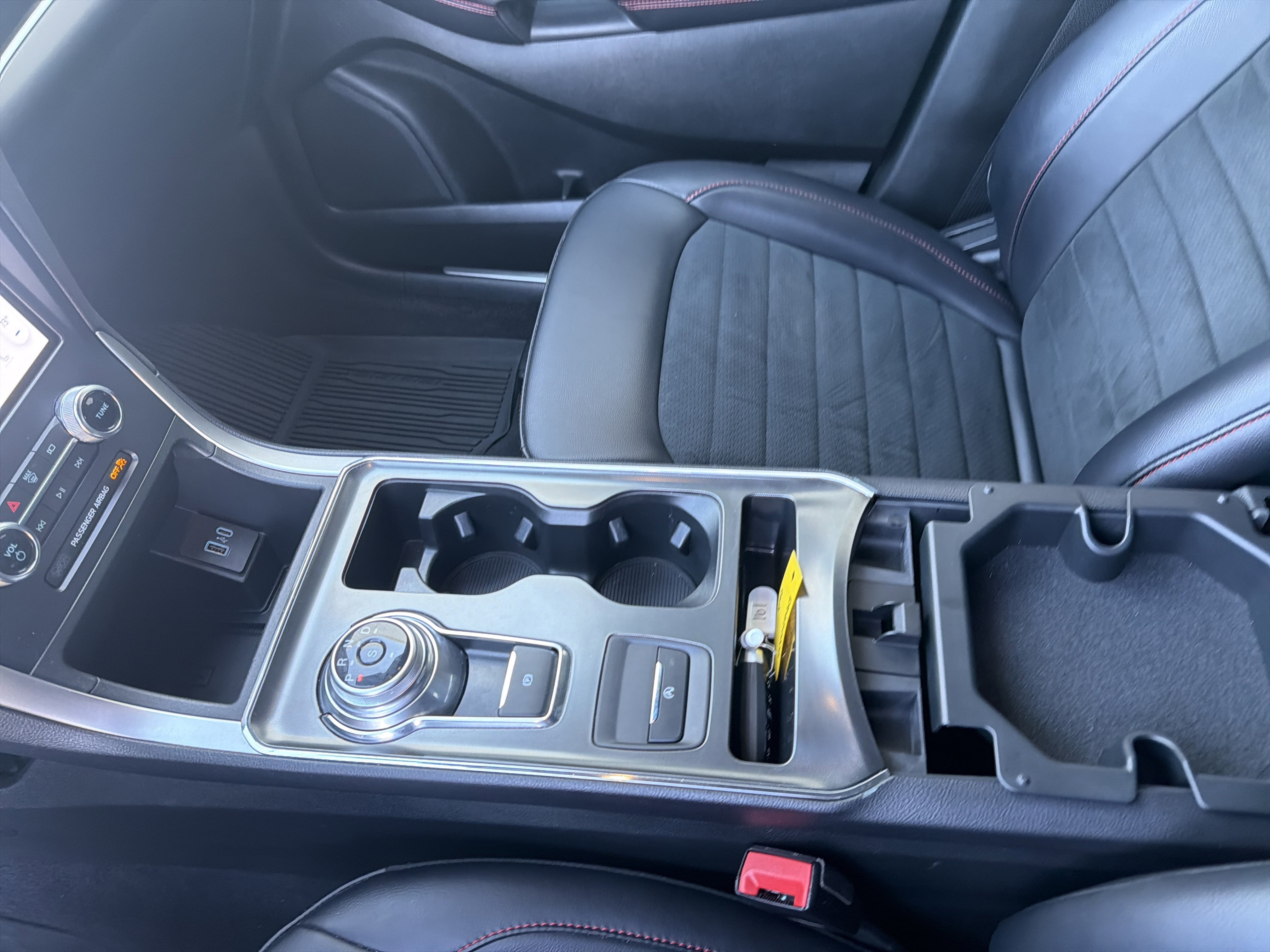 Certified 2023 Ford Edge ST-Line AWD/4WD image 39