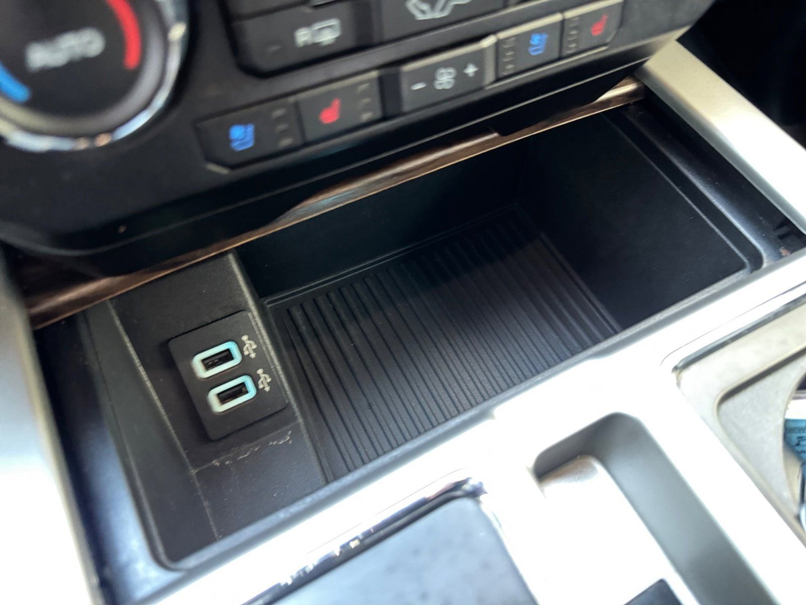 Certified 2018 Ford F150 Lariat image 21