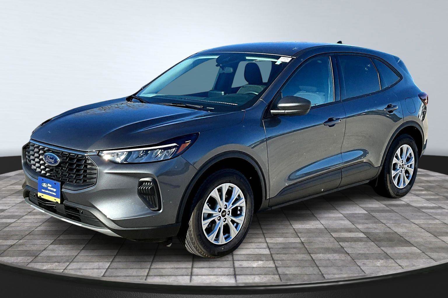 Certified 2025 Ford Escape Active image 2