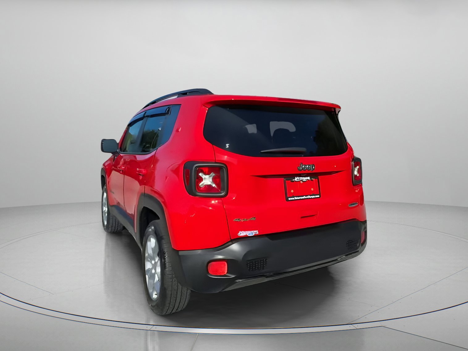 Used 2018 Jeep Renegade Latitude image 14