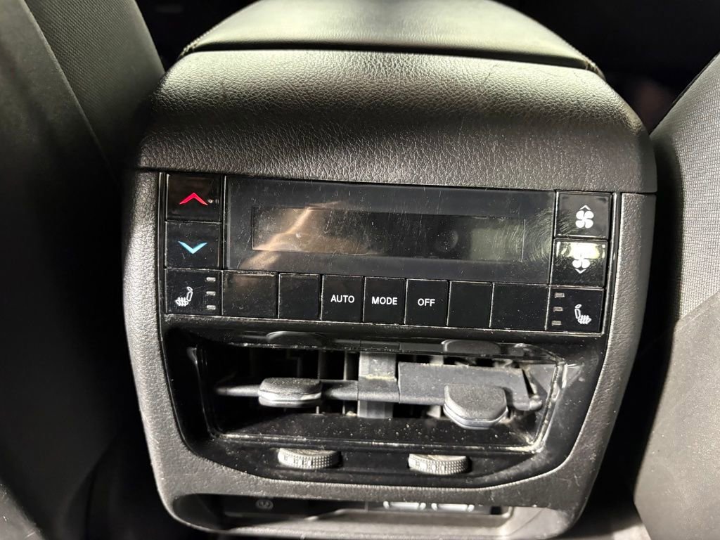 Used 2022 Jeep Grand Cherokee L Limited AWD/4WD image 31