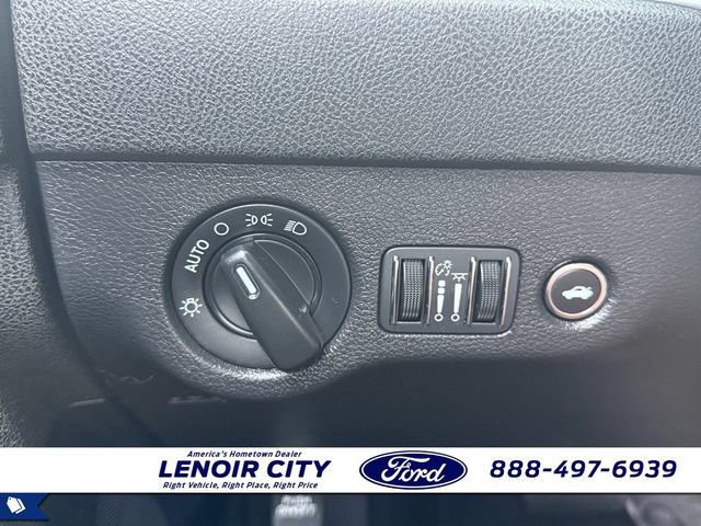 Used 2022 Dodge Charger SXT w/ Blacktop Package RWD image 19