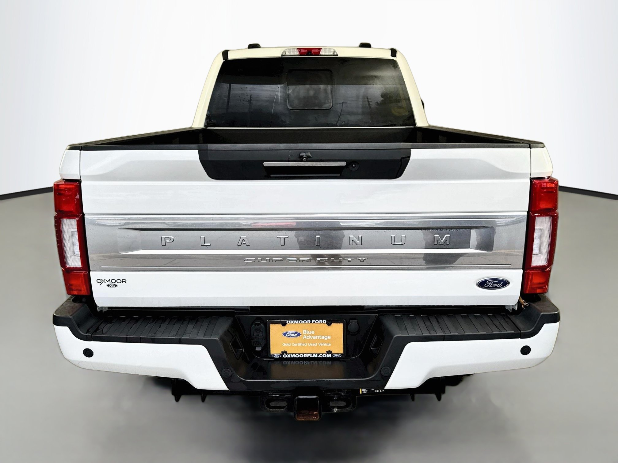 Certified 2022 Ford F350 Platinum w/ Tremor Off-Road Package AWD/4WD image 11