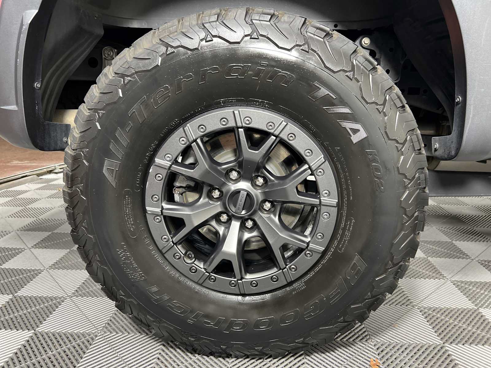 Certified 2022 Ford F150 Raptor w/ Raptor 37 Performance Package AWD/4WD image 16