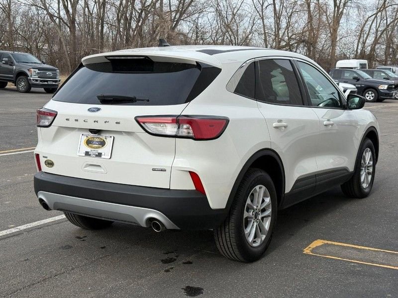 Certified 2022 Ford Escape SE w/ Cold Weather Package image 5
