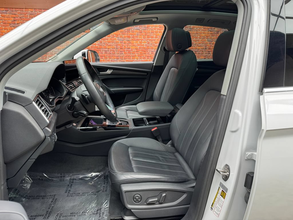 Used 2022 Audi Q5 2.0T Premium AWD/4WD image 24