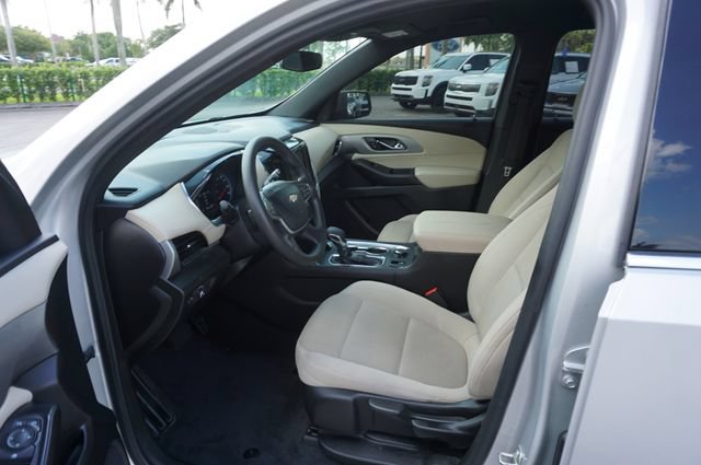 Used 2022 Chevrolet Traverse LS FWD image 21