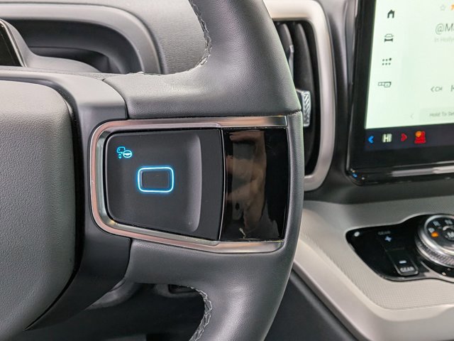 Certified 2025 Ford Expedition Active image 19