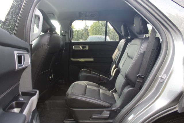 Certified 2023 Ford Explorer Limited w/ Class IV Trailer Tow Package AWD/4WD image 29