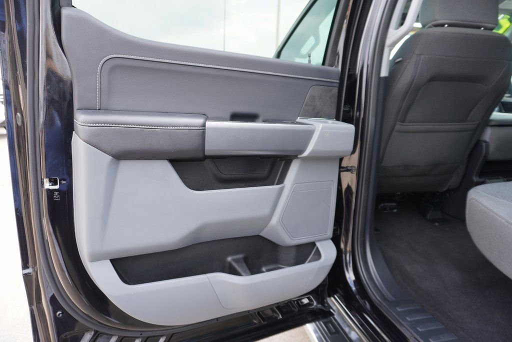 Certified 2025 Ford F150 XLT w/ Equipment Group 301A Standard image 17