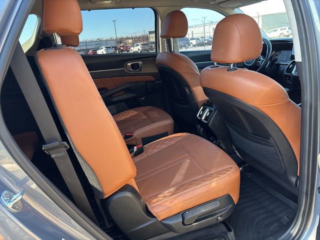 Used 2023 Kia Sorento SX Prestige image 10