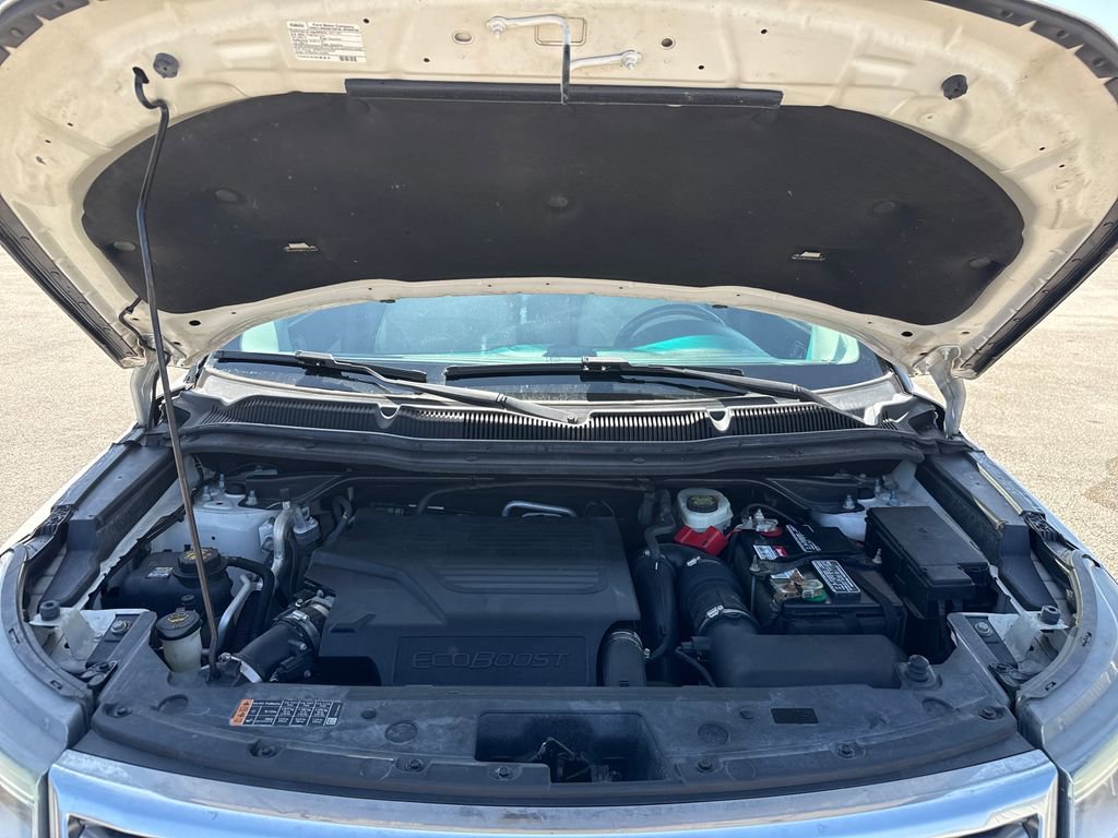 Certified 2017 Ford Explorer Platinum image 31