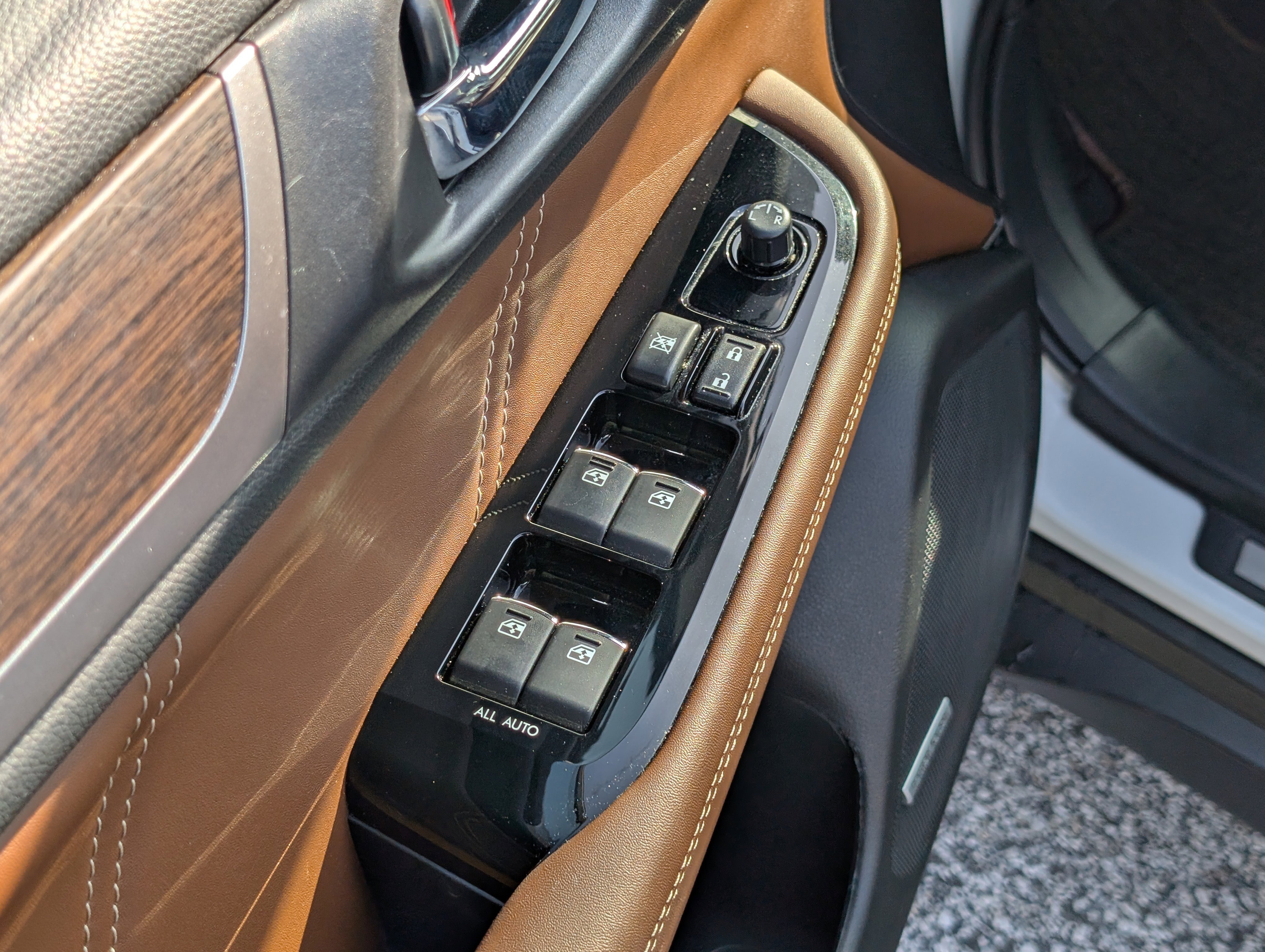 Used 2018 Subaru Outback 2.5i Touring image 22