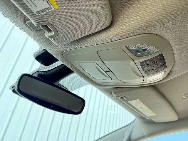 Used 2021 Chrysler Pacifica Touring-L FWD image 31