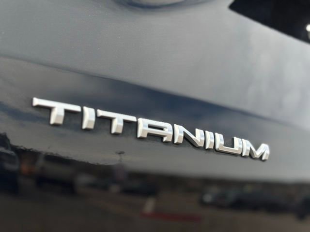 Certified 2022 Ford Escape Titanium w/ Class II Trailer Tow Package image 21