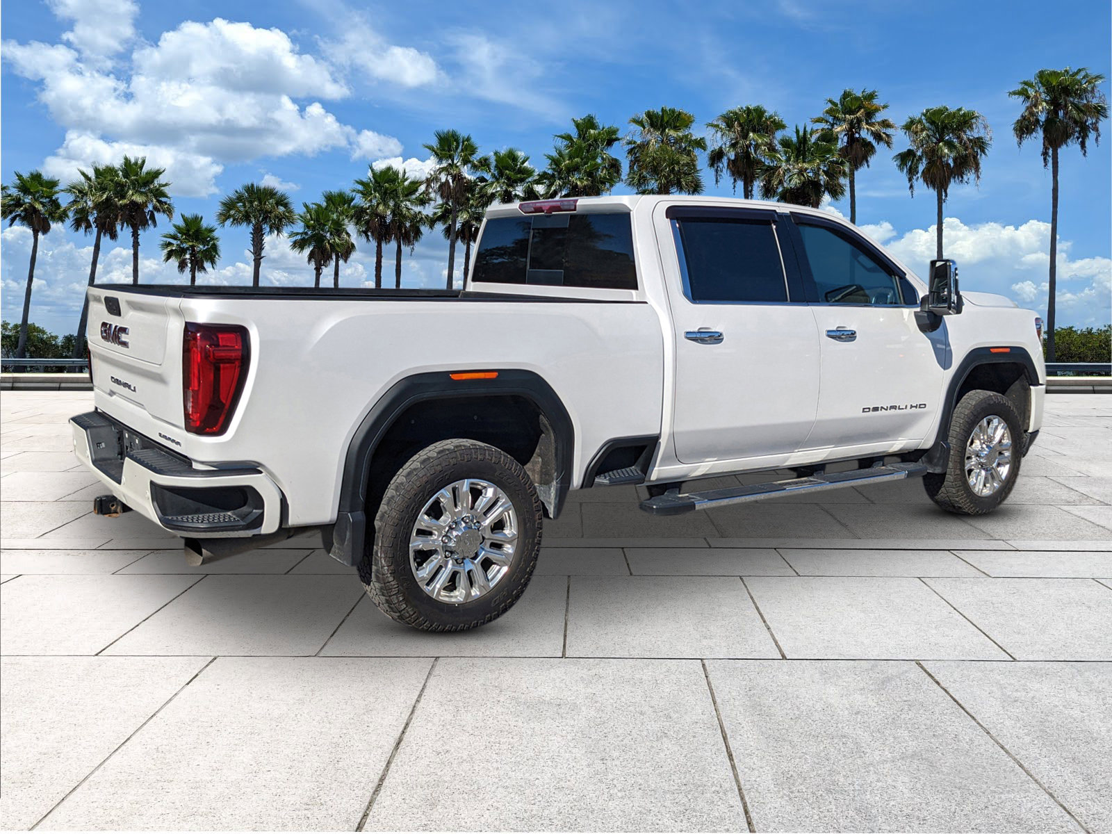 Used 2022 GMC Sierra 2500 Denali image 8