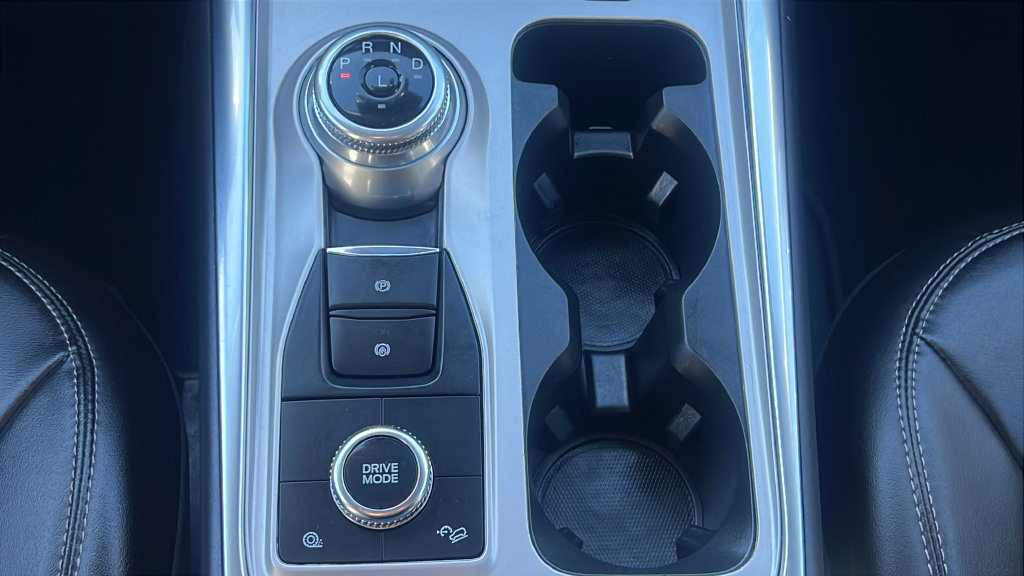 Certified 2022 Ford Explorer XLT w/ Equipment Group 202A AWD/4WD image 26