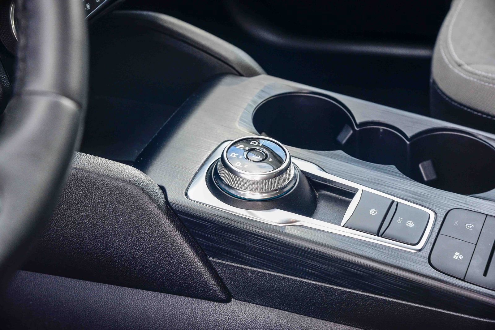 Certified 2022 Ford Escape SE w/ SE Sport Appearance Package image 19