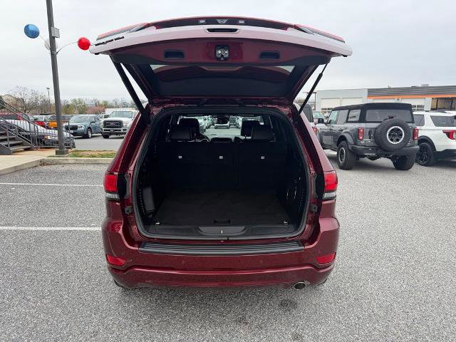 Used 2022 Jeep Grand Cherokee Laredo X AWD/4WD image 9