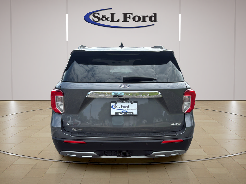 Certified 2023 Ford Explorer XLT w/ Equipment Group 202A AWD/4WD image 6