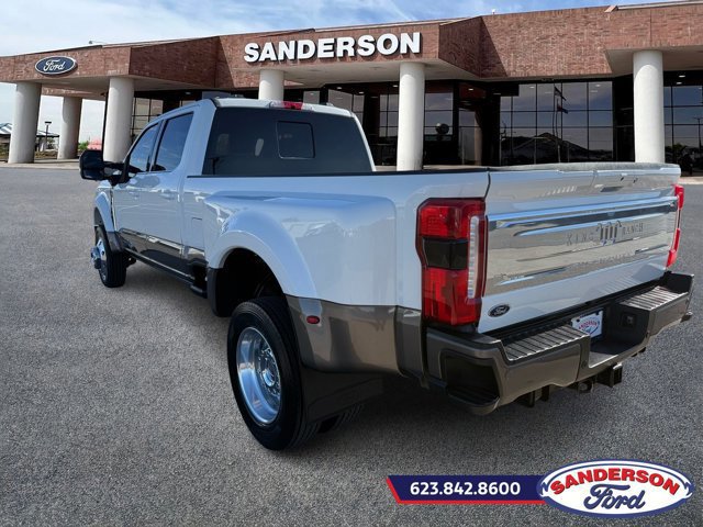 Certified 2023 Ford F450 King Ranch w/ FX4 Off-Road Package image 3