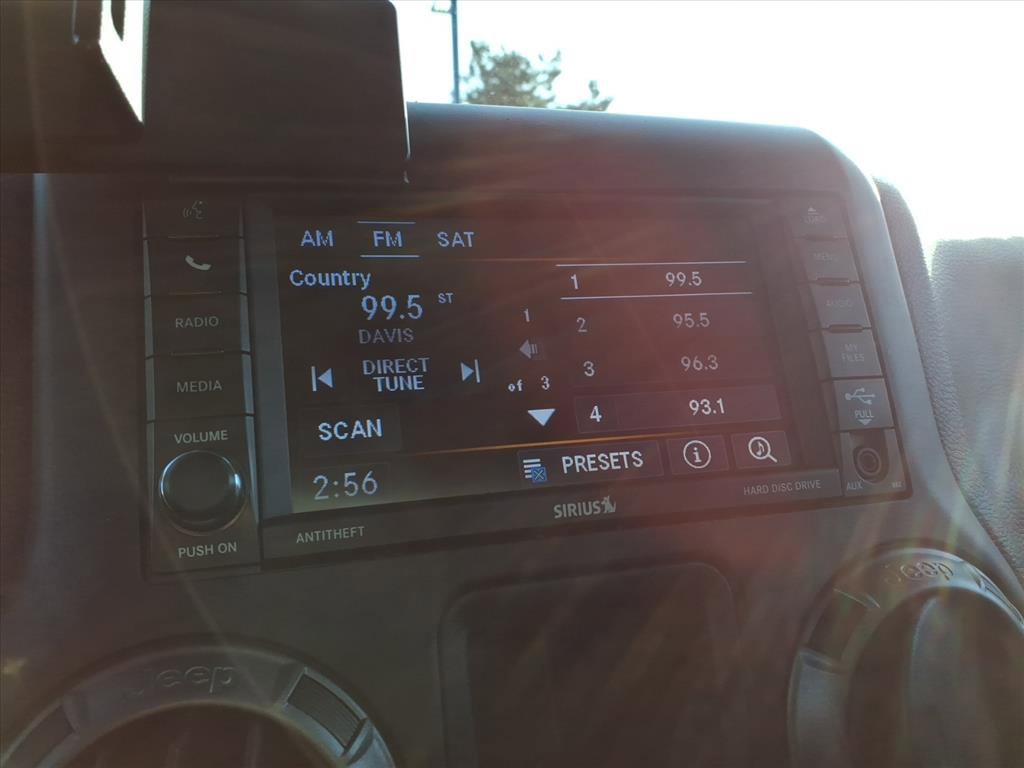 Used 2018 Jeep Wrangler Sport image 18