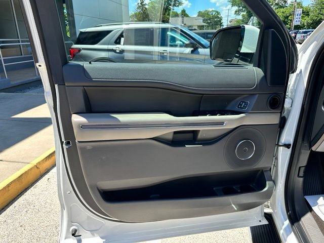 Certified 2020 Ford Expedition XLT w/ Equipment Group 202A AWD/4WD image 29