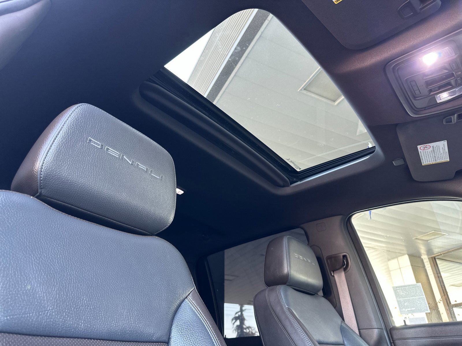 Used 2020 GMC Sierra 2500 Denali w/ Gooseneck/5TH Wheel Package image 16