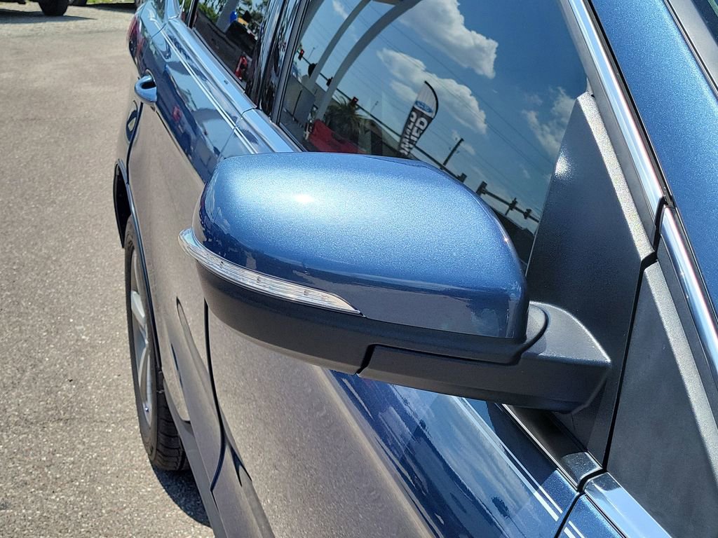 Certified 2019 Ford Edge SEL w/ Equipment Group 201A image 8